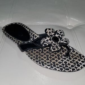 Coach size 8 flip flops
